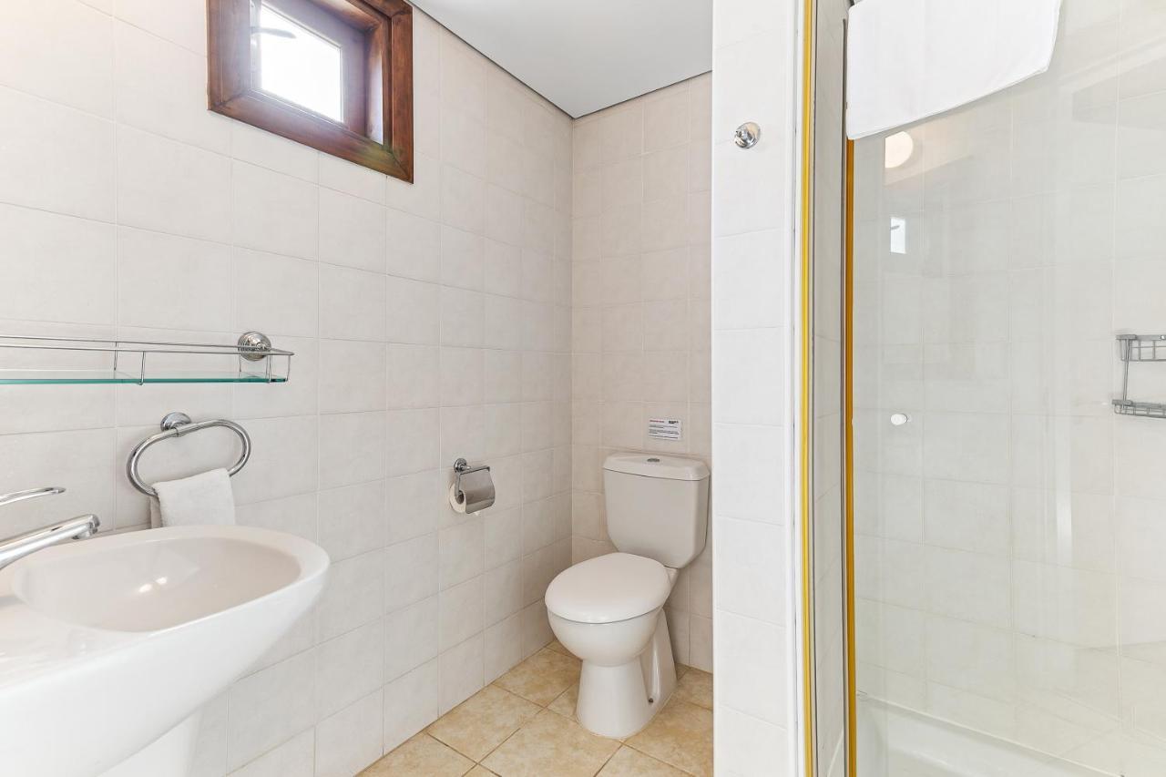 2 Bedroom Apartment Assia With Communal Pool, Aphrodite Hills Resort Куклія Екстер'єр фото
