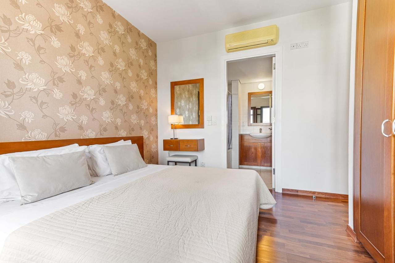 2 Bedroom Apartment Assia With Communal Pool, Aphrodite Hills Resort Куклія Екстер'єр фото