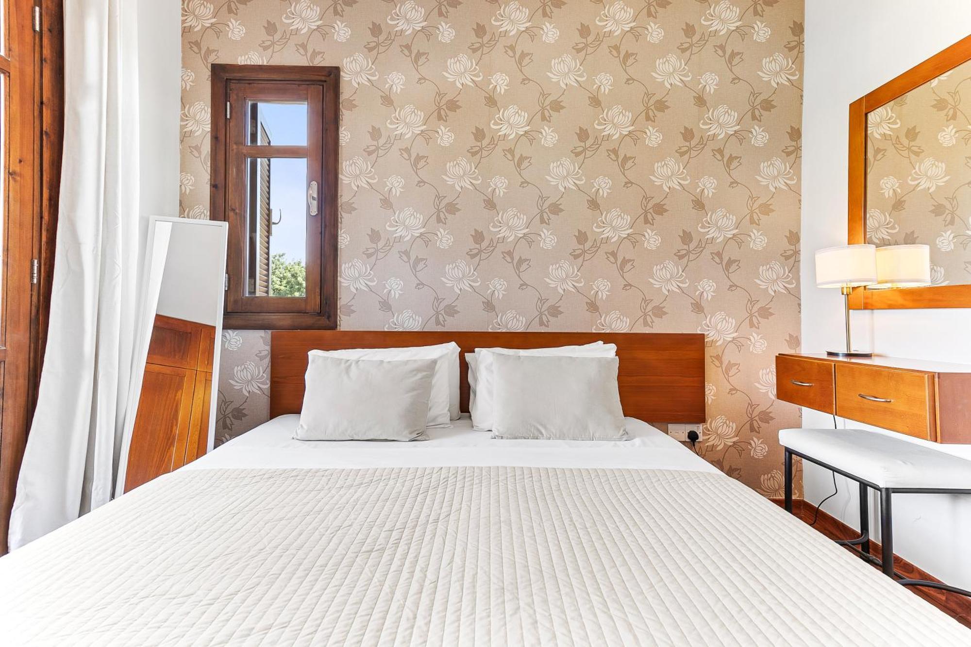 2 Bedroom Apartment Assia With Communal Pool, Aphrodite Hills Resort Куклія Екстер'єр фото