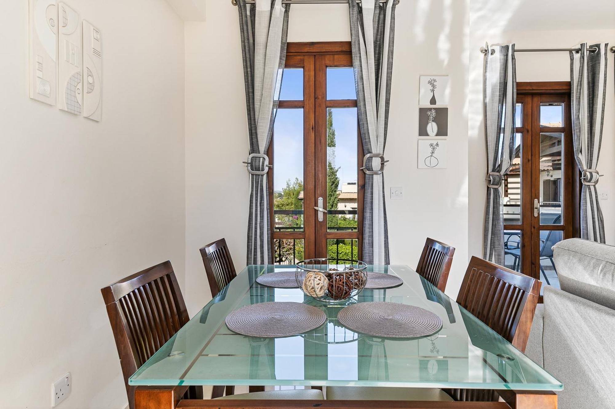 2 Bedroom Apartment Assia With Communal Pool, Aphrodite Hills Resort Куклія Екстер'єр фото