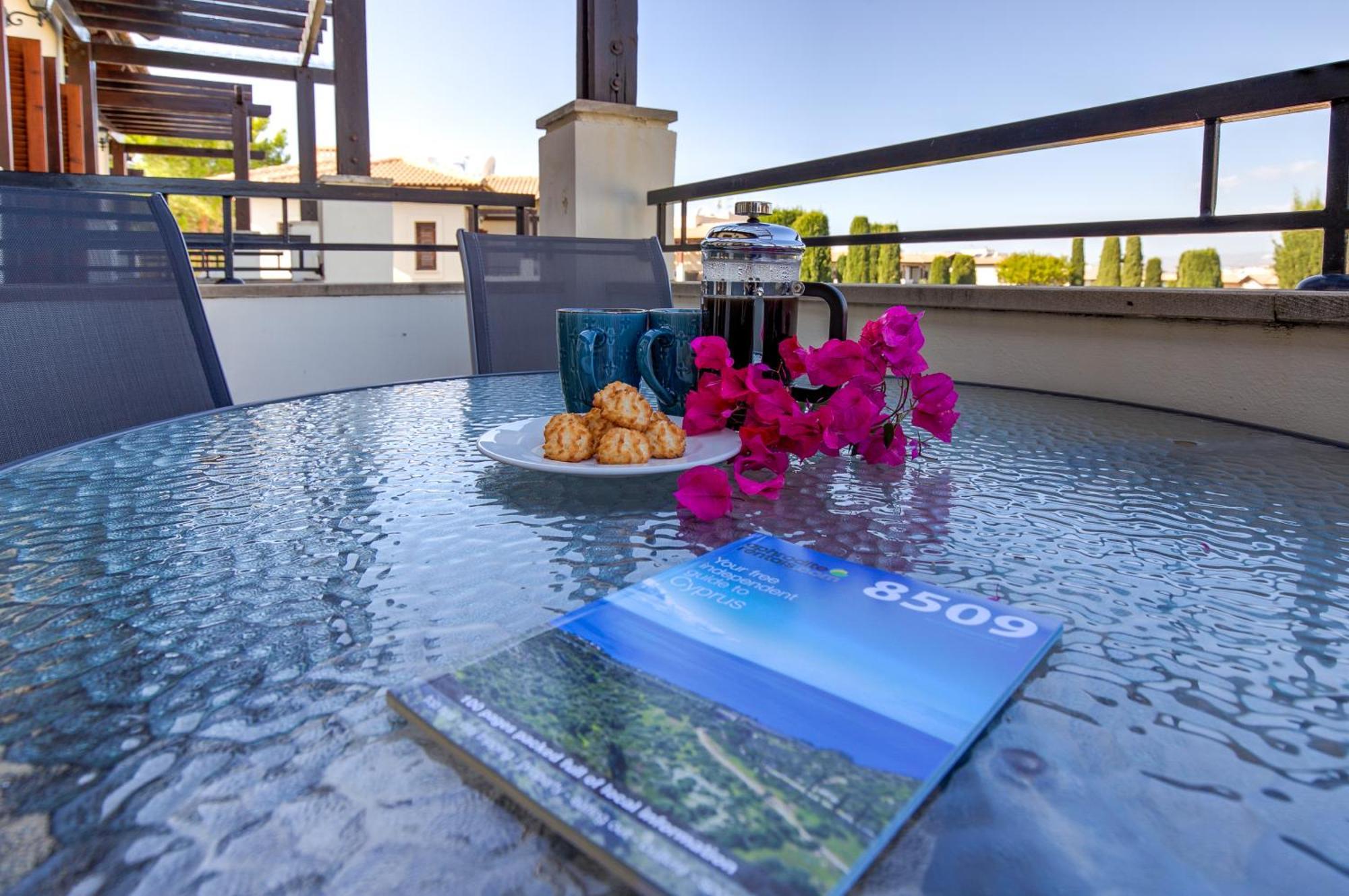 2 Bedroom Apartment Assia With Communal Pool, Aphrodite Hills Resort Куклія Екстер'єр фото